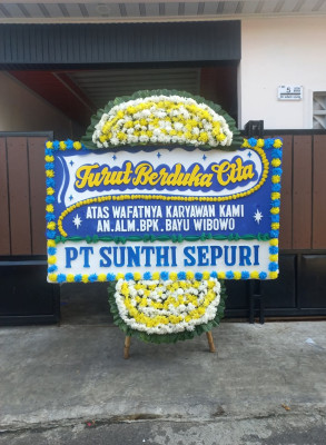 Papan Bunga Duka di Amplas